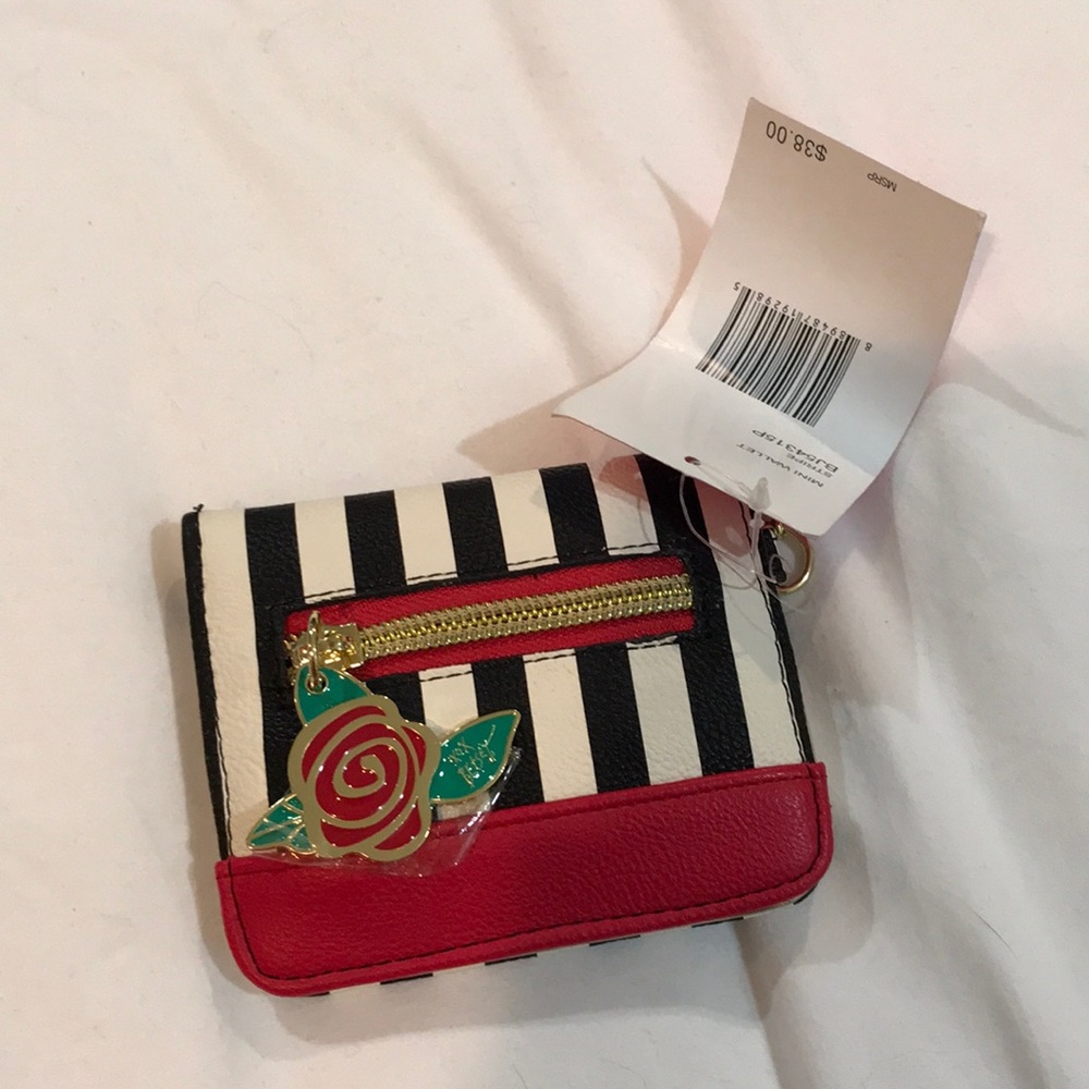 Betsey Johnson mini wallet